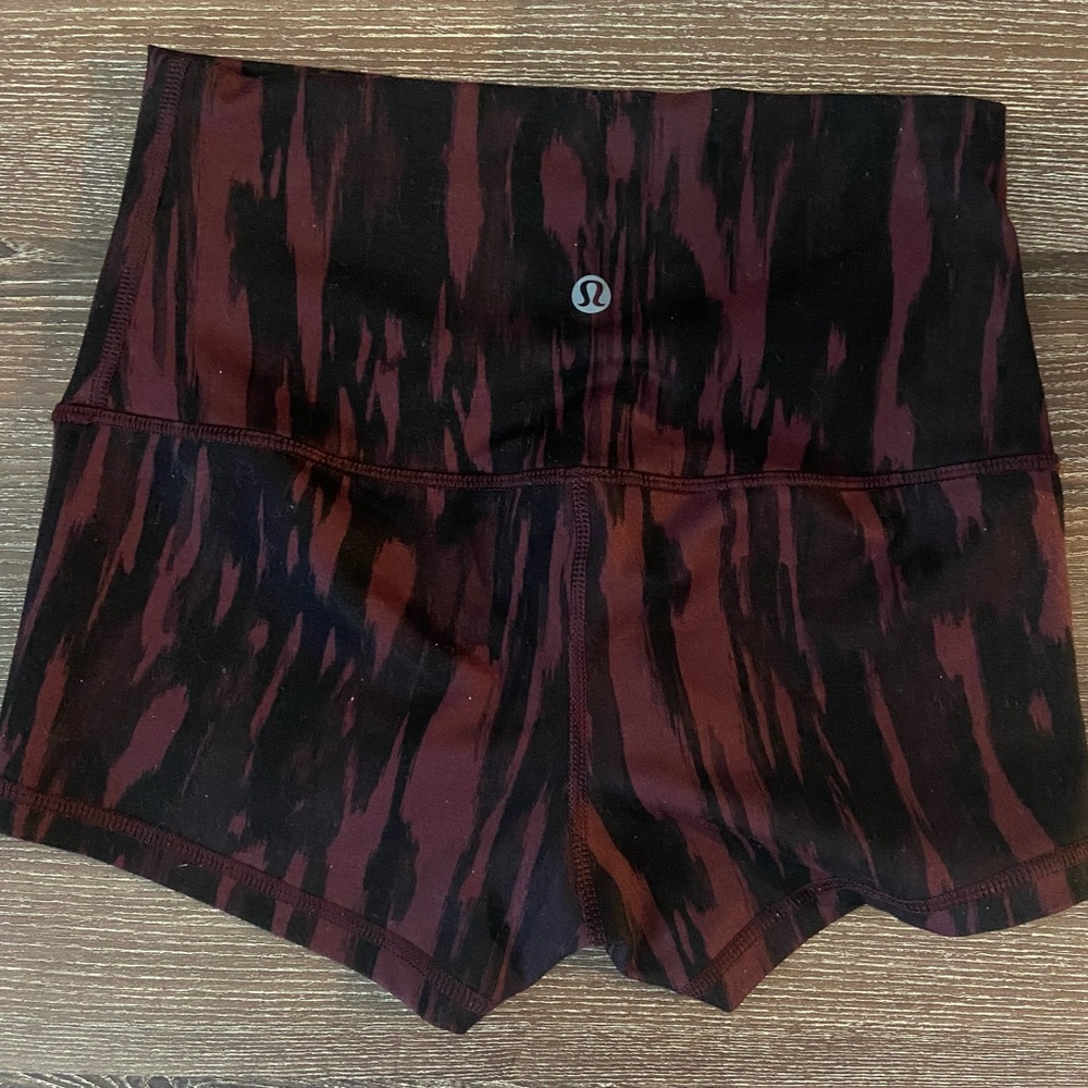 Lululemon shorts size 2